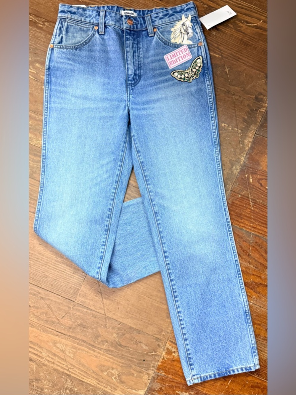NWT WRANGLER WILD WEST 603 HIGH RISE STRAIGHT, OOAK,PATCHES, SIZE 26